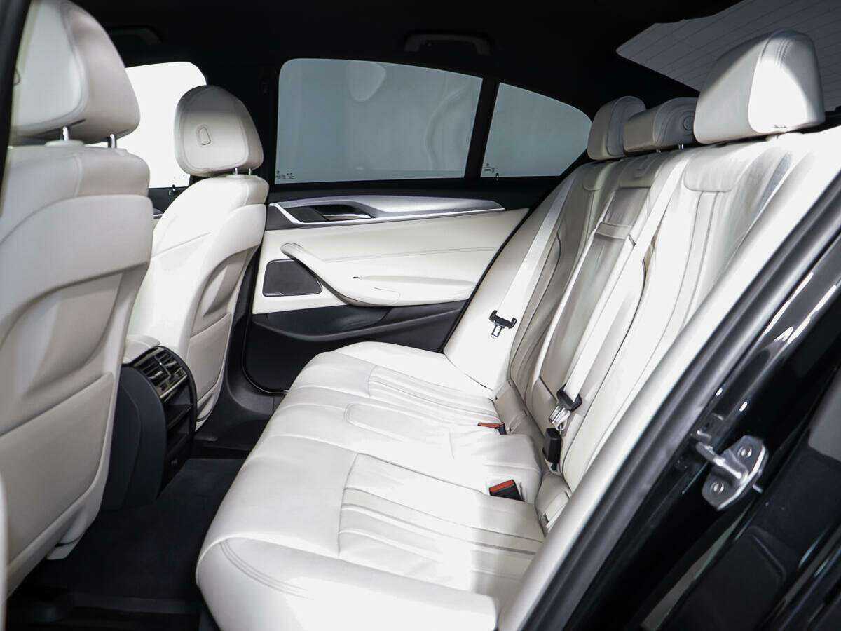 BMW 5 серии с пробегом — 2019 год. Фото: #10