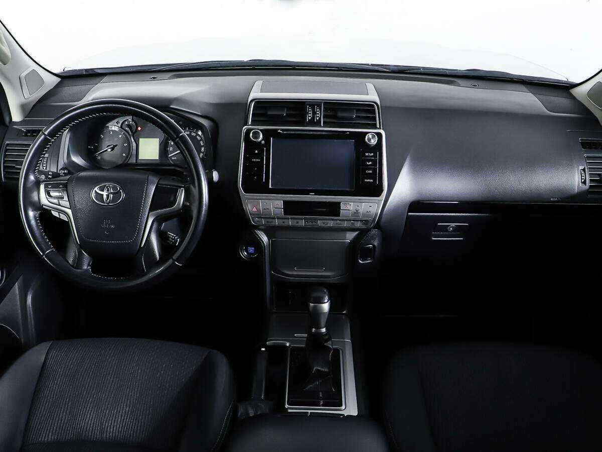Toyota Land Cruiser Prado с пробегом — 2018 год. Фото: #9