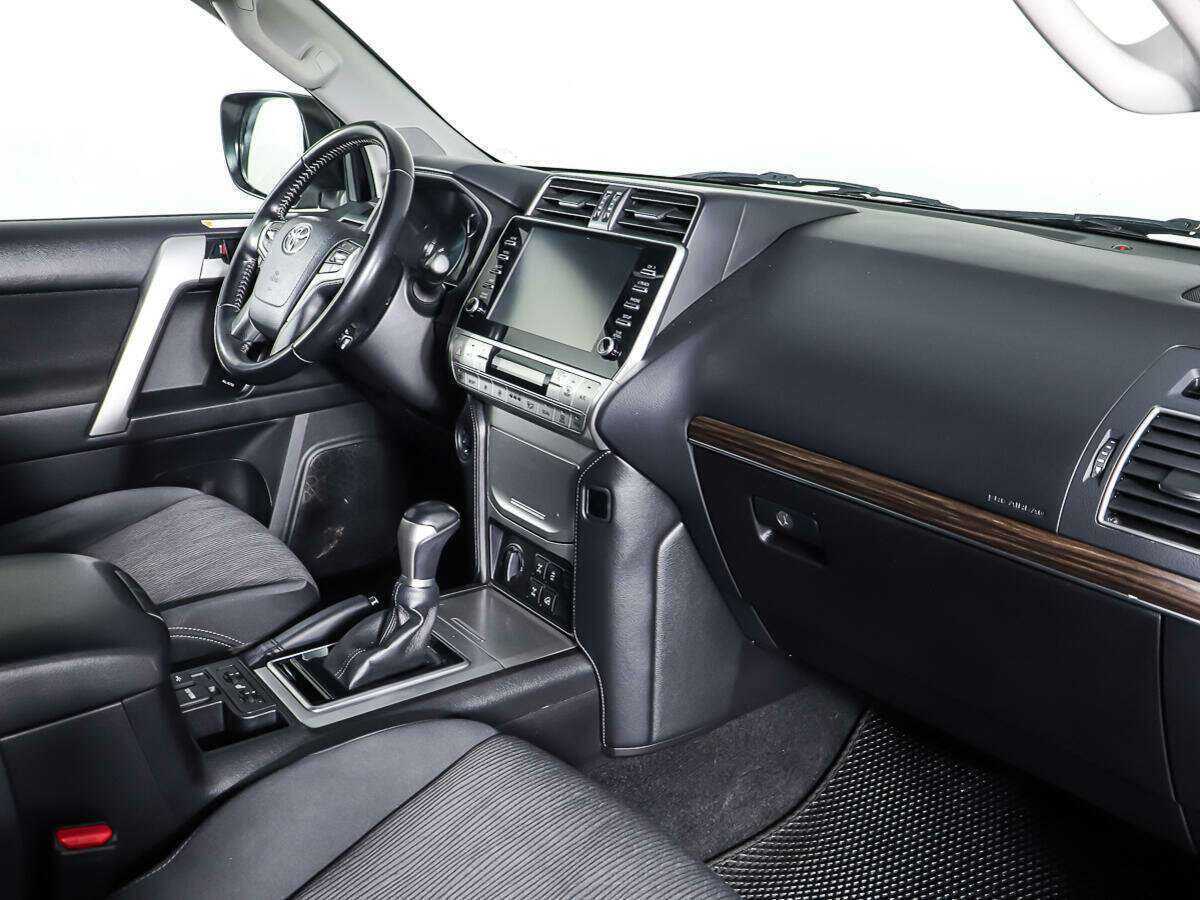 Toyota Land Cruiser Prado с пробегом — 2021 год. Фото: #8
