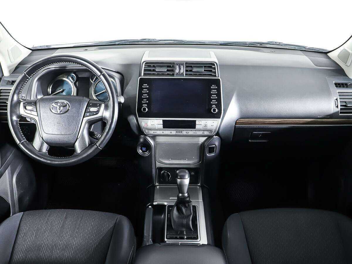 Toyota Land Cruiser Prado с пробегом — 2021 год. Фото: #10