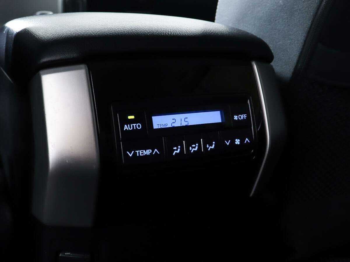 Toyota Land Cruiser Prado с пробегом — 2021 год. Фото: #20