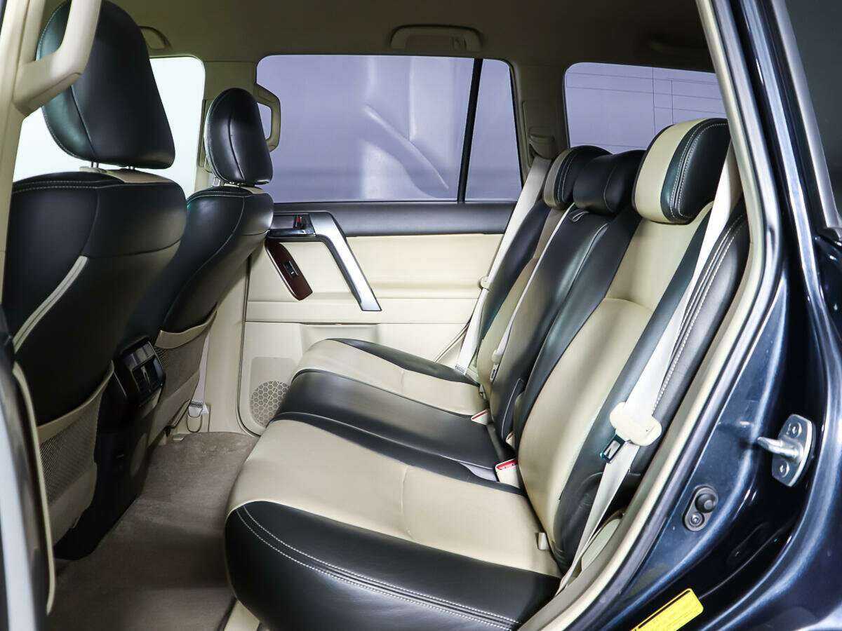 Toyota Land Cruiser Prado с пробегом — 2014 год. Фото: #9