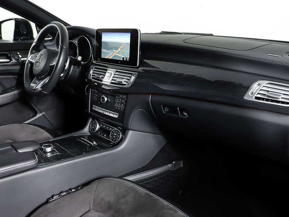 Mercedes-Benz CLS с пробегом — 2017 год. Фото: #8