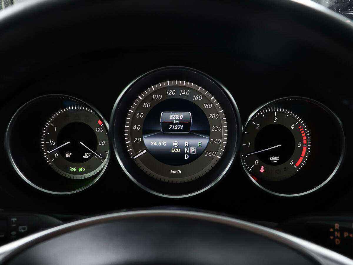 Mercedes-Benz CLS с пробегом — 2017 год. Фото: #13