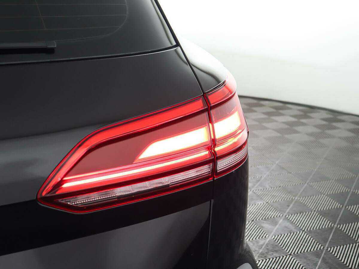 Volkswagen Touareg с пробегом — 2019 год. Фото: #26