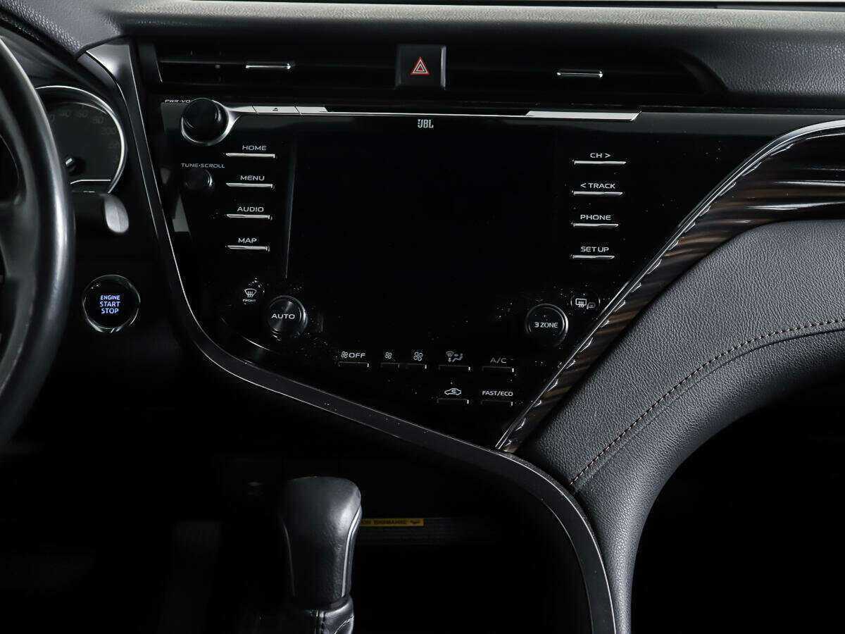 Toyota Camry с пробегом — 2019 год. Фото: #11