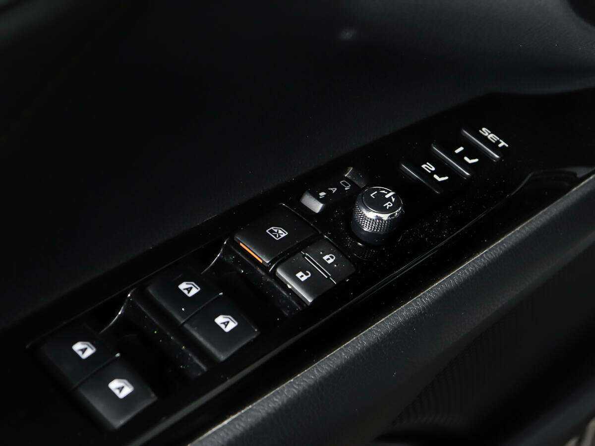 Toyota Camry с пробегом — 2019 год. Фото: #17