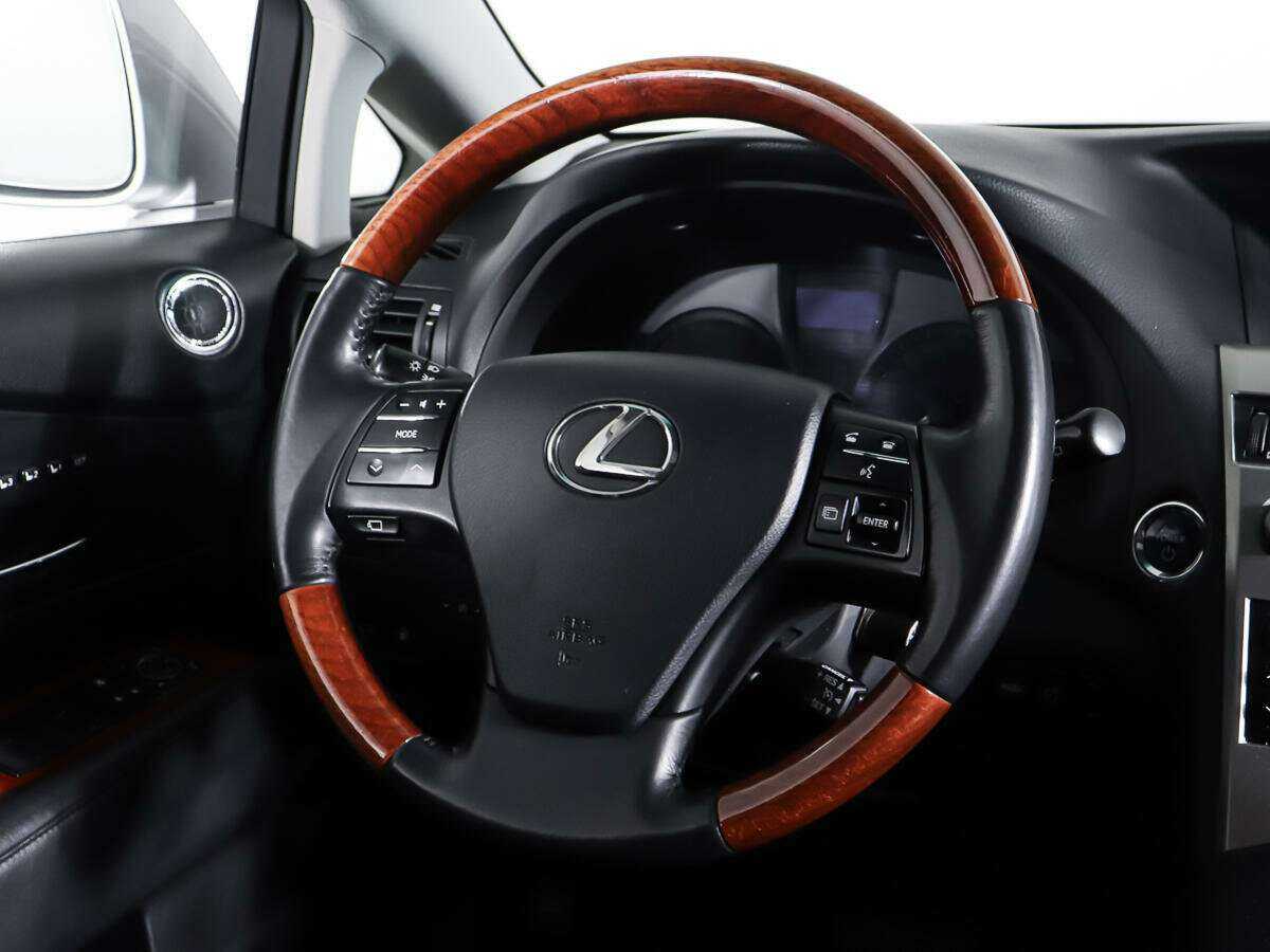 Lexus RX с пробегом — 2010 год. Фото: #14
