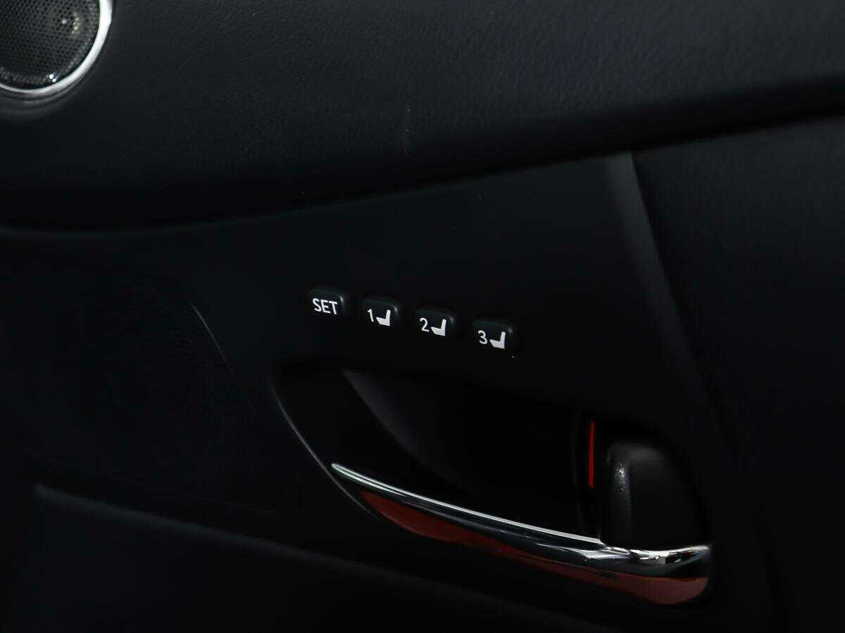 Lexus RX с пробегом — 2010 год. Фото: #15