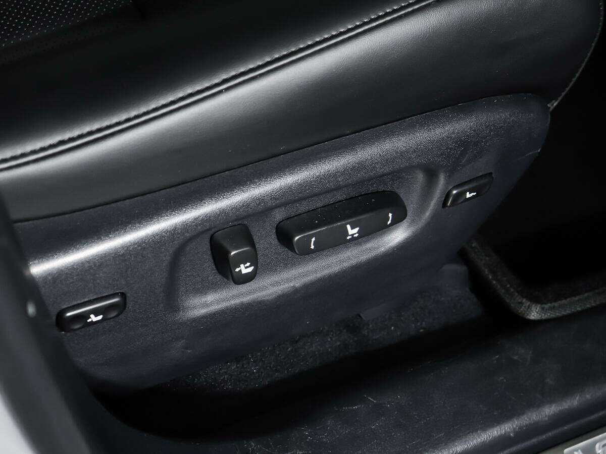 Lexus RX с пробегом — 2010 год. Фото: #16