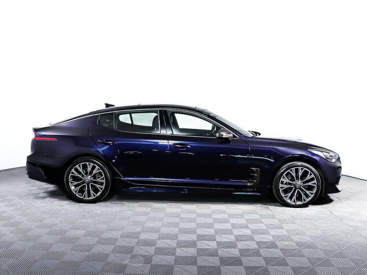 Kia Stinger с пробегом — 2018 год. Фото: #3
