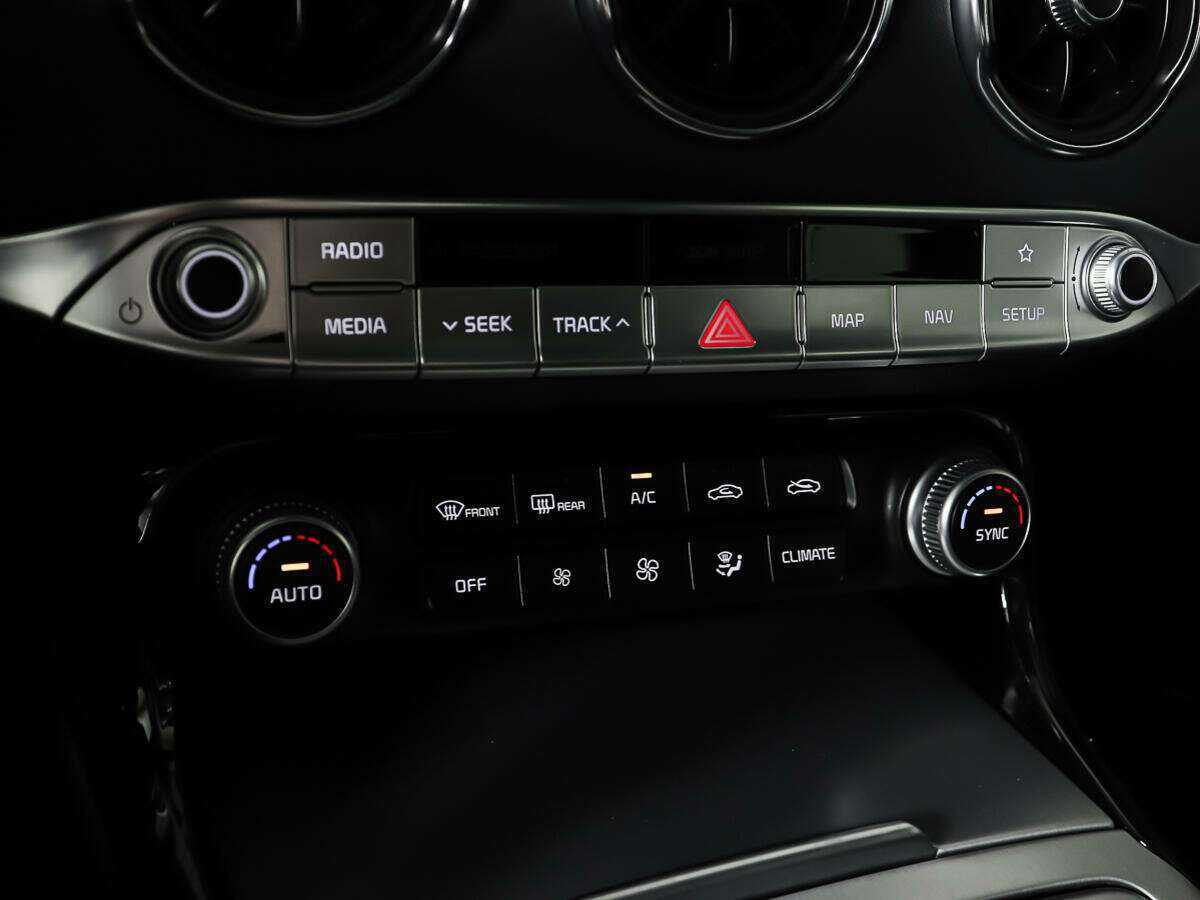 Kia Stinger с пробегом — 2018 год. Фото: #17