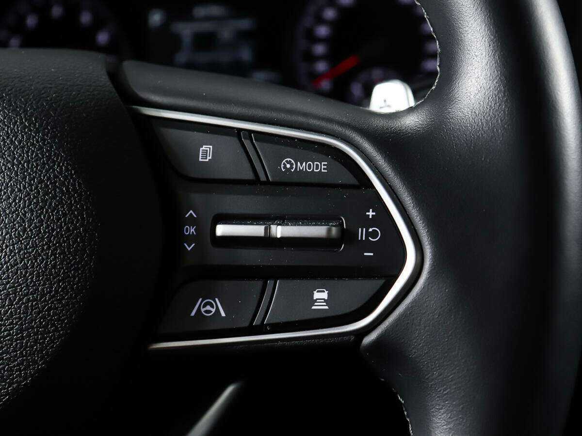 Hyundai Santa Fe с пробегом — 2022 год. Фото: #16