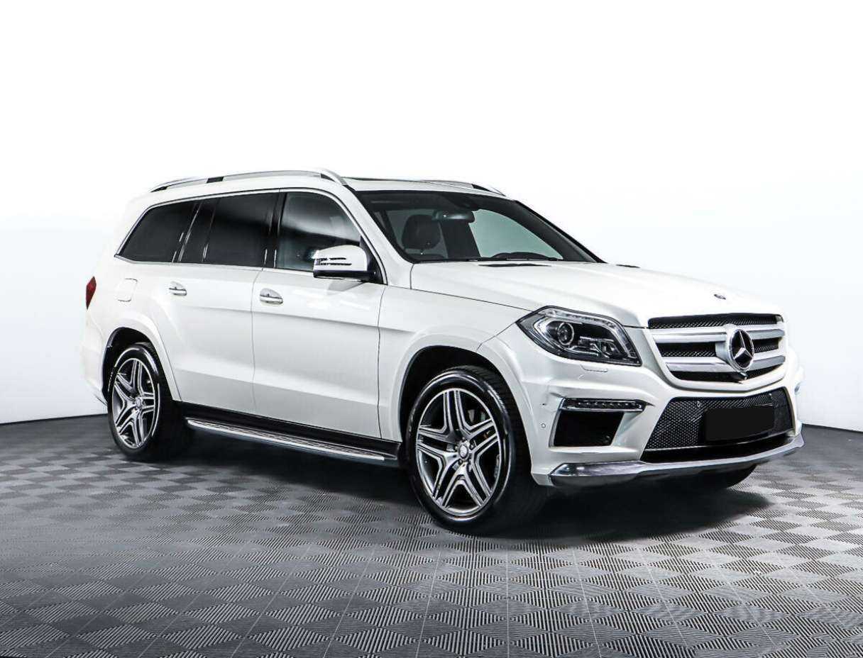 Mercedes-Benz GL-Класс с пробегом — 2015 год. Фото: #2