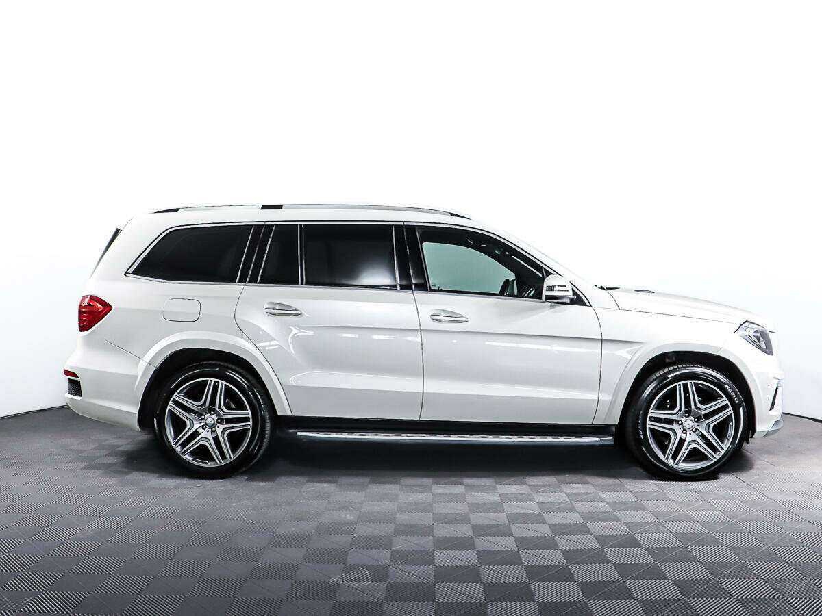 Mercedes-Benz GL-Класс с пробегом — 2015 год. Фото: #3