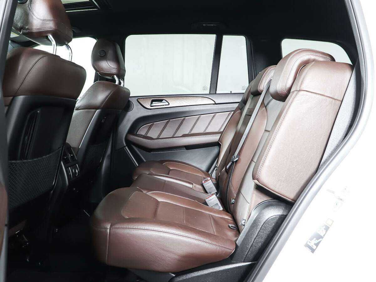 Mercedes-Benz GL-Класс с пробегом — 2015 год. Фото: #9