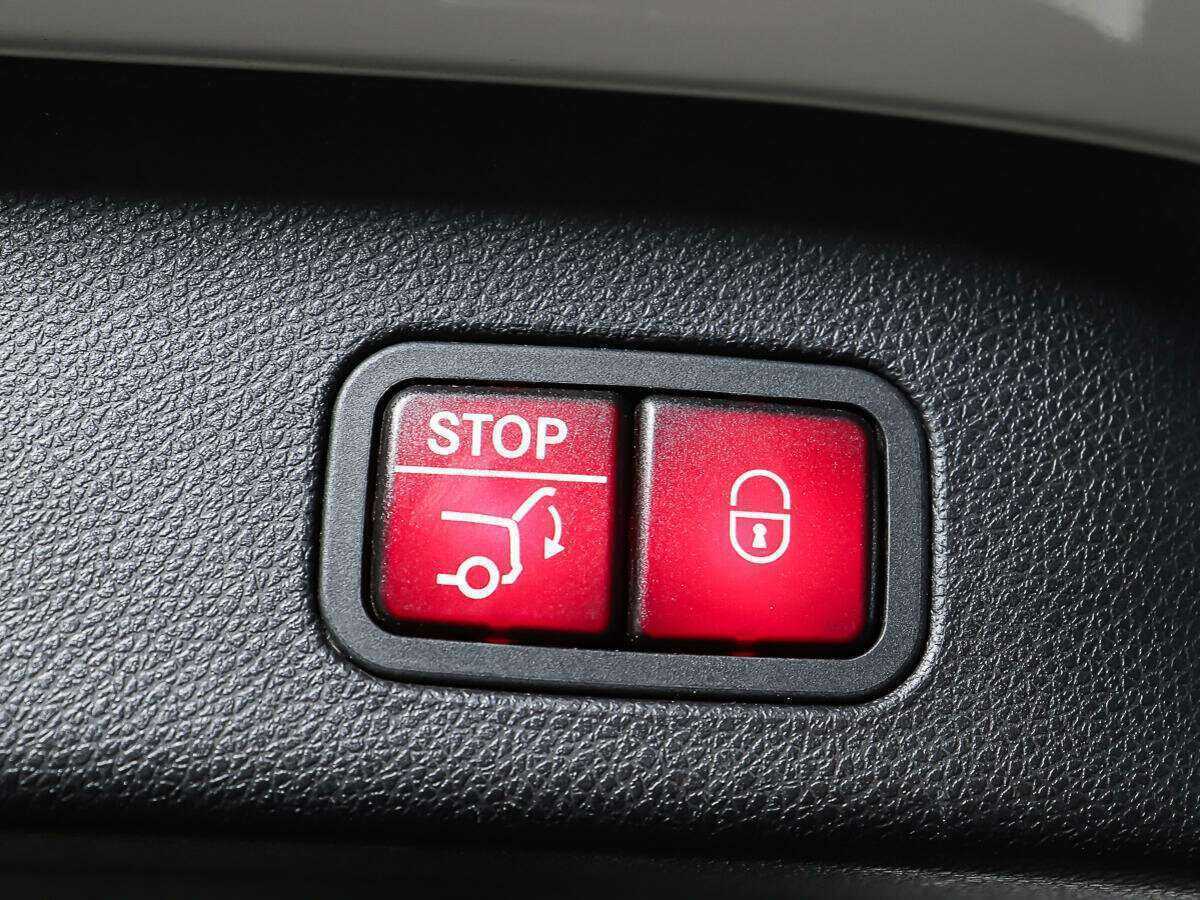 Mercedes-Benz GL-Класс с пробегом — 2015 год. Фото: #16