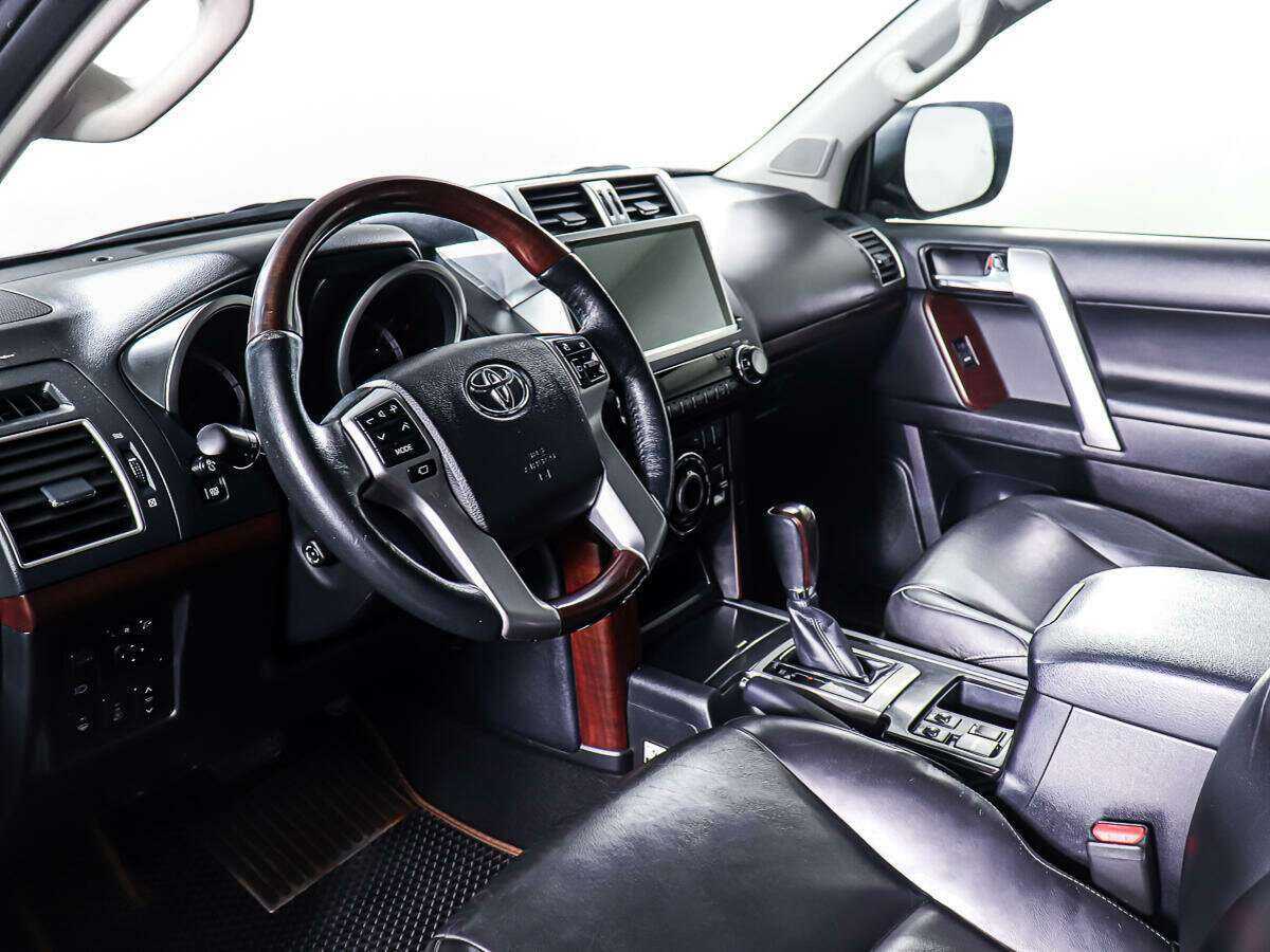 Toyota Land Cruiser Prado с пробегом — 2014 год. Фото: #11