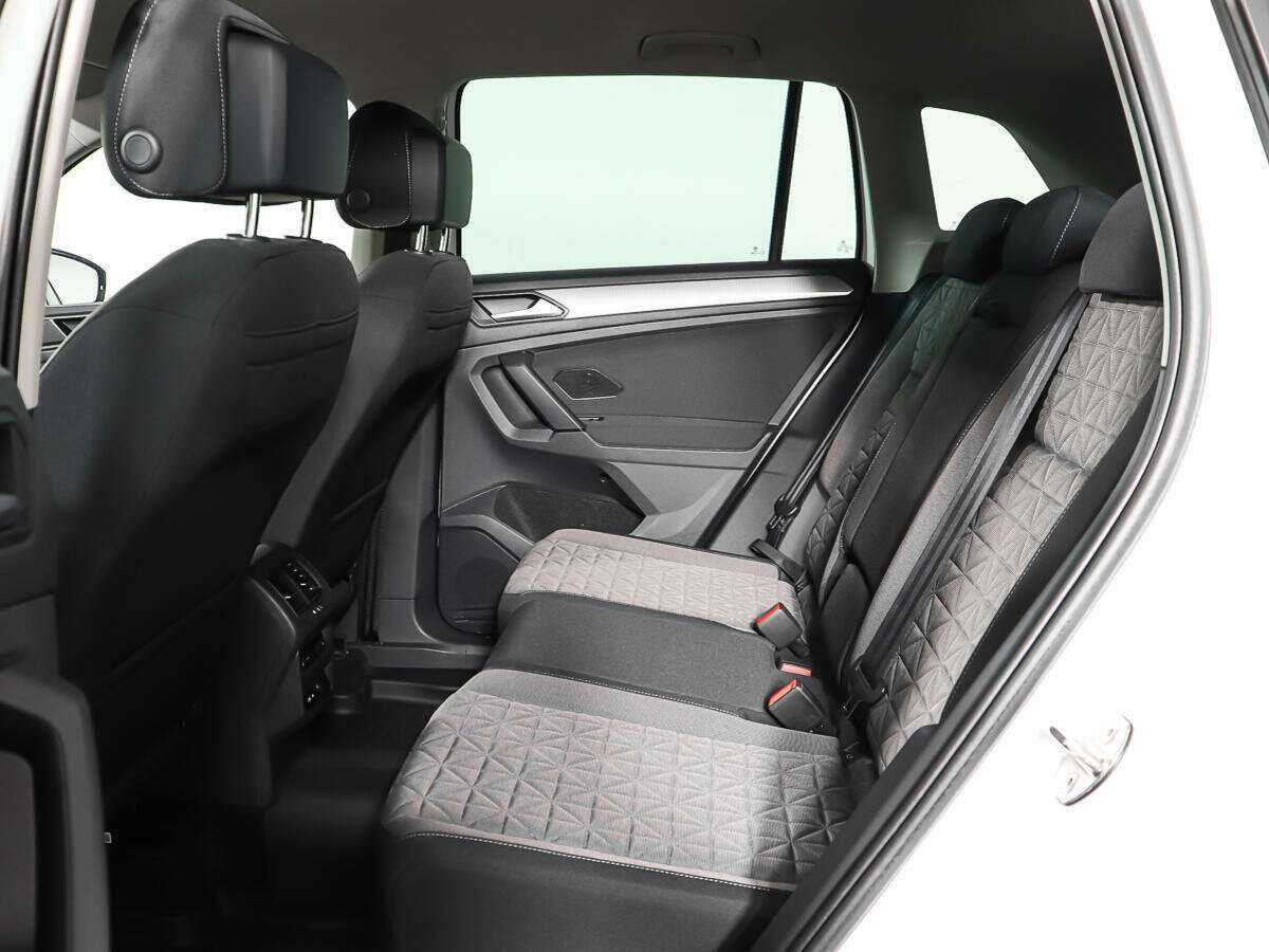 Volkswagen Tiguan с пробегом — 2021 год. Фото: #9