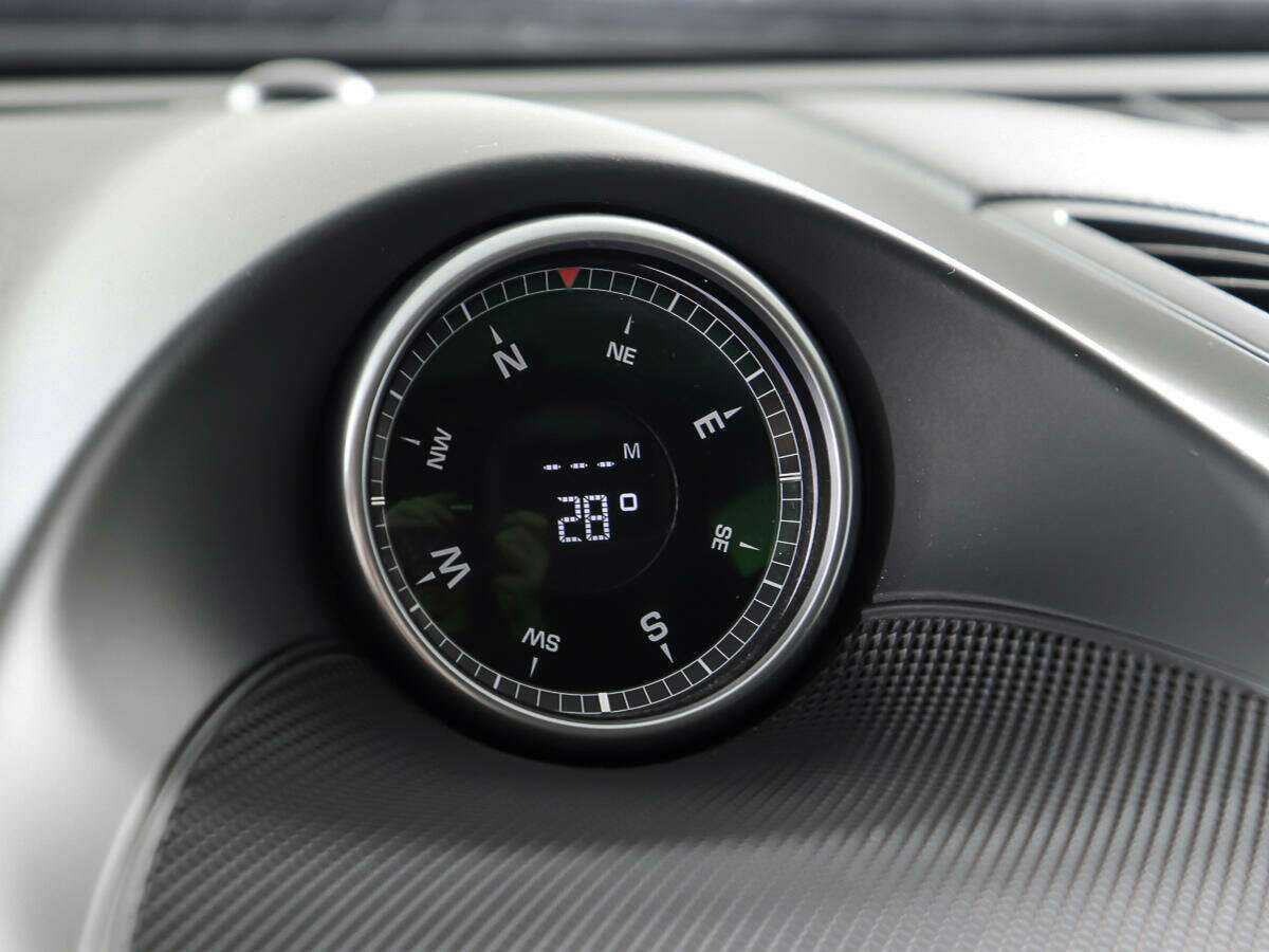 Porsche Cayenne с пробегом — 2012 год. Фото: #20