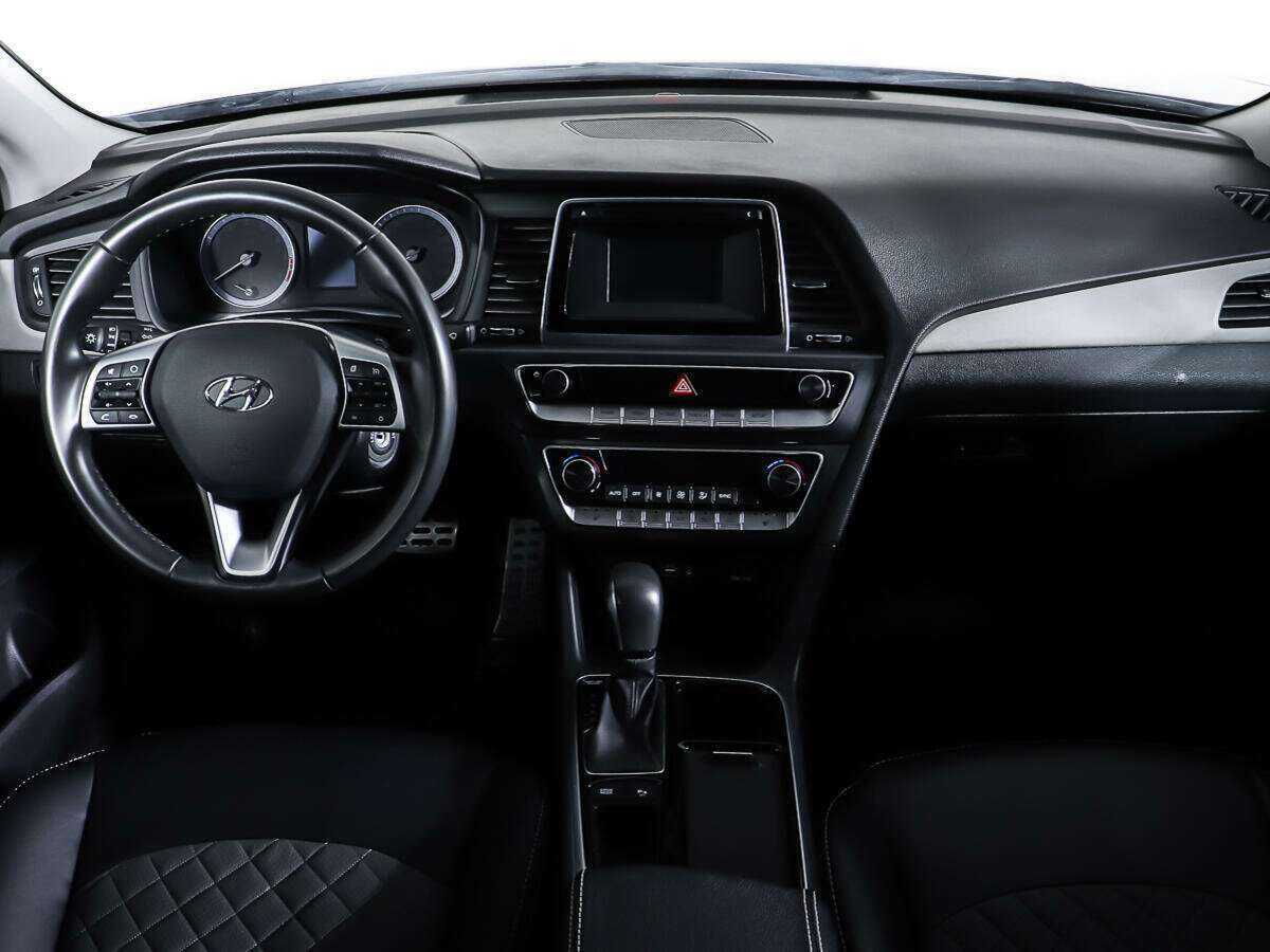 Hyundai Sonata с пробегом — 2018 год. Фото: #10