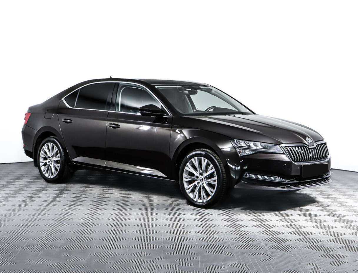 Skoda Superb с пробегом — 2020 год. Фото: #2