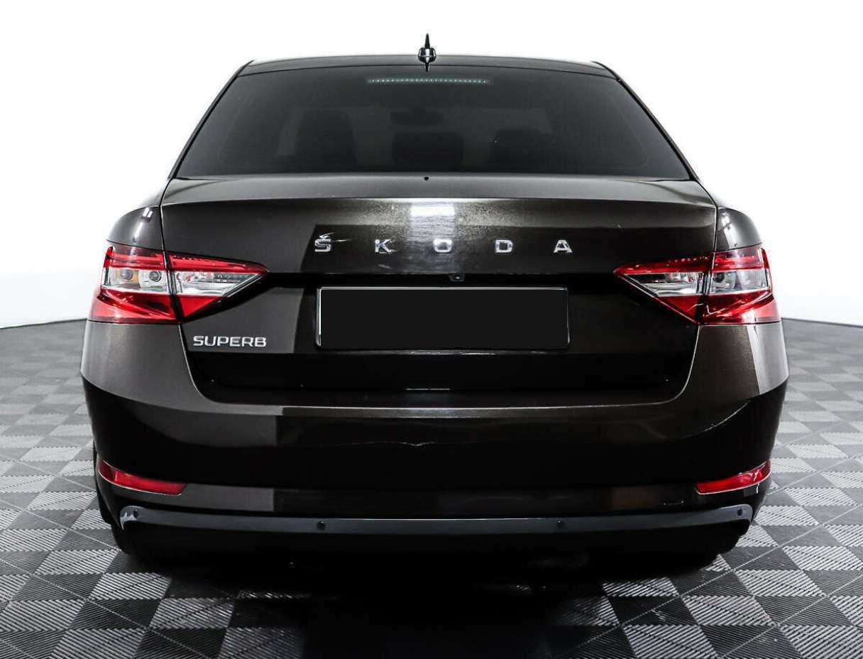 Skoda Superb с пробегом — 2020 год. Фото: #5