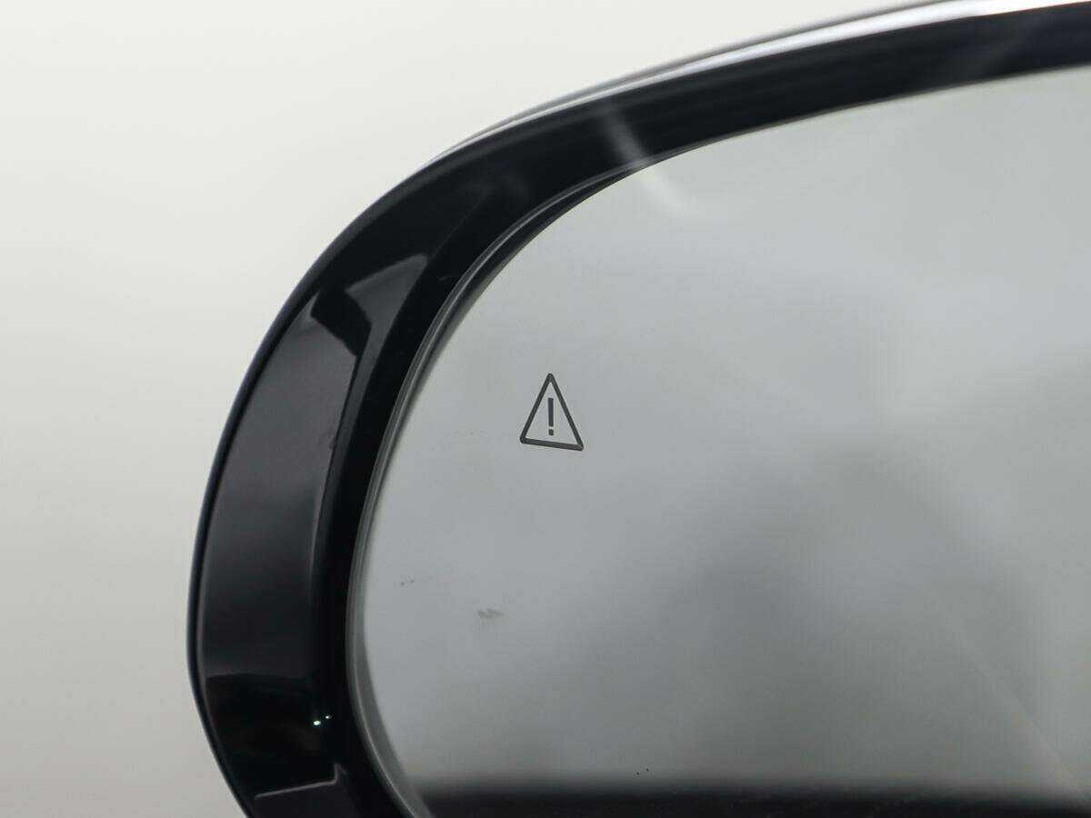 Hyundai Santa Fe с пробегом — 2022 год. Фото: #24