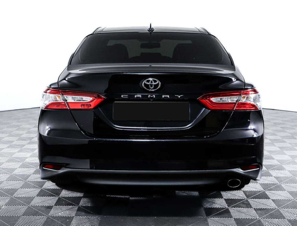 Toyota Camry с пробегом — 2020 год. Фото: #3