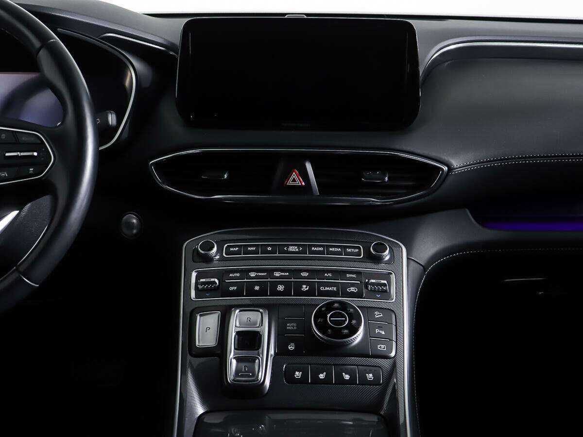 Hyundai Santa Fe с пробегом — 2022 год. Фото: #11