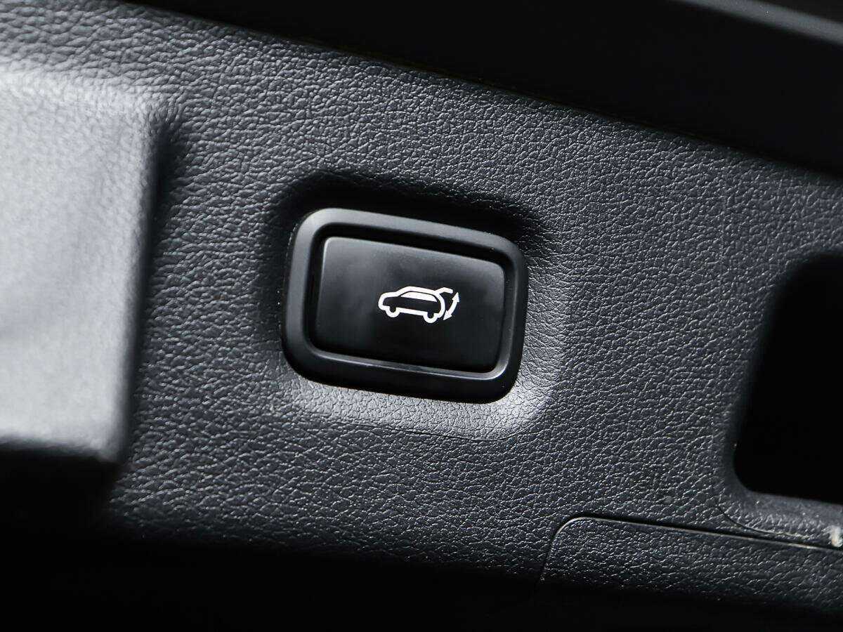 Hyundai Santa Fe с пробегом — 2022 год. Фото: #16