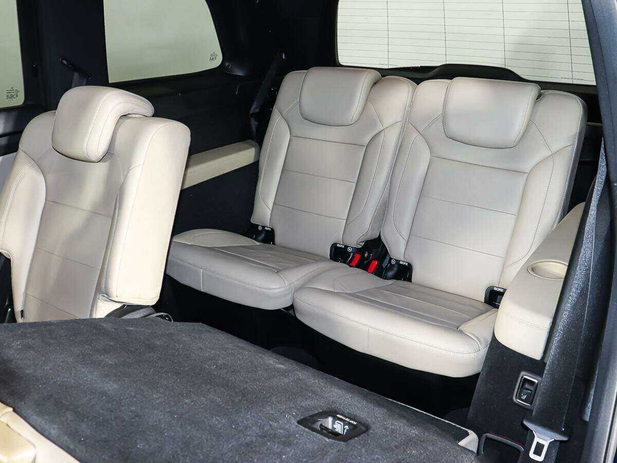 Mercedes-Benz GL-Класс с пробегом — 2015 год. Фото: #9