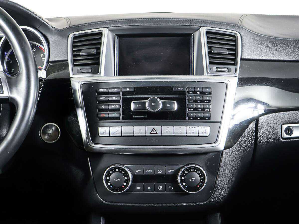 Mercedes-Benz GL-Класс с пробегом — 2015 год. Фото: #11