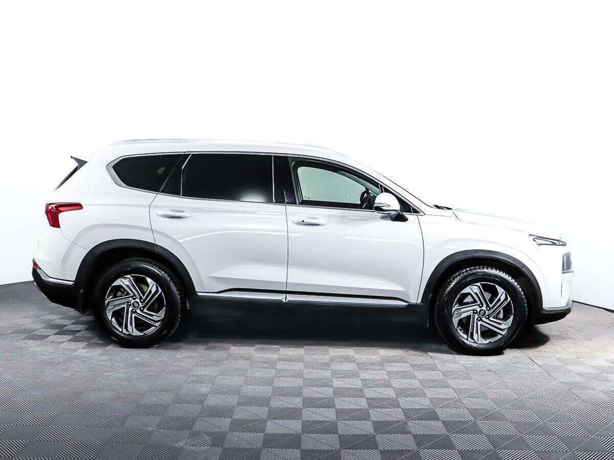Hyundai Santa Fe с пробегом — 2021 год. Фото: #3