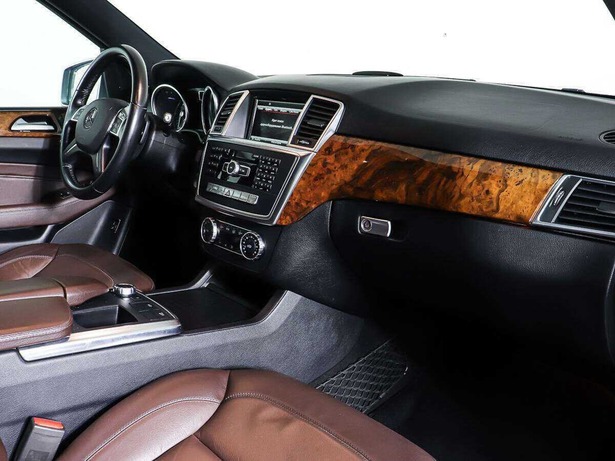 Mercedes-Benz M-Класс с пробегом — 2013 год. Фото: #8