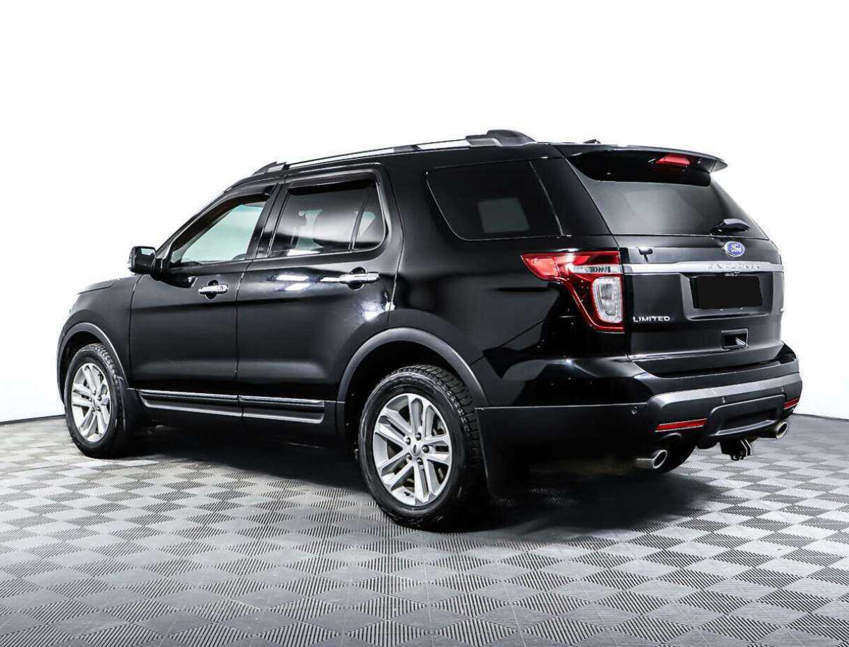 Ford Explorer с пробегом — 2011 год. Фото: #5