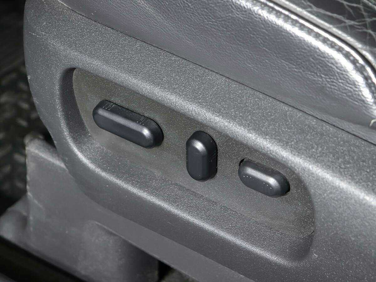 Ford Explorer с пробегом — 2011 год. Фото: #16