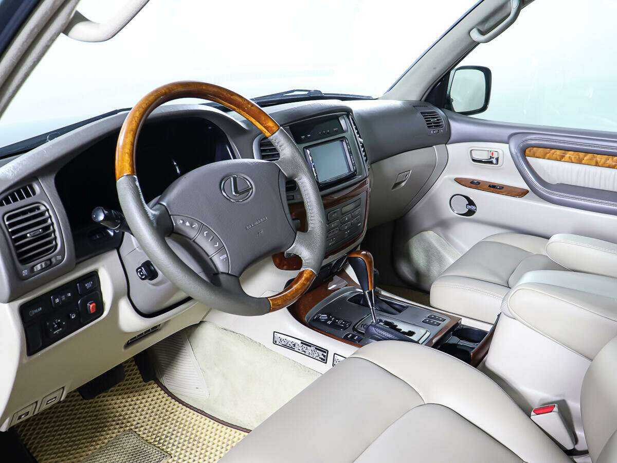 Lexus LX с пробегом — 2005 год. Фото: #15