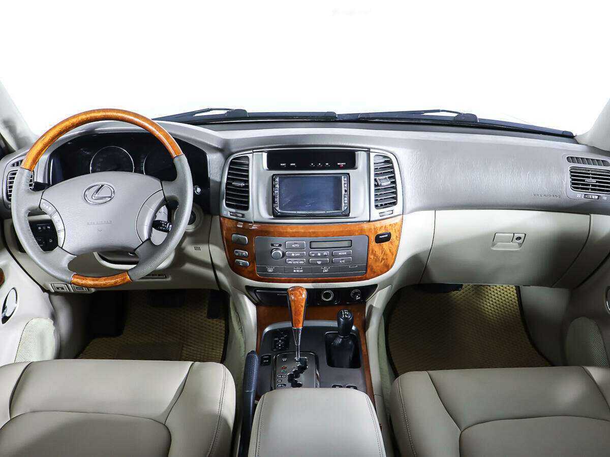 Lexus LX с пробегом — 2005 год. Фото: #16