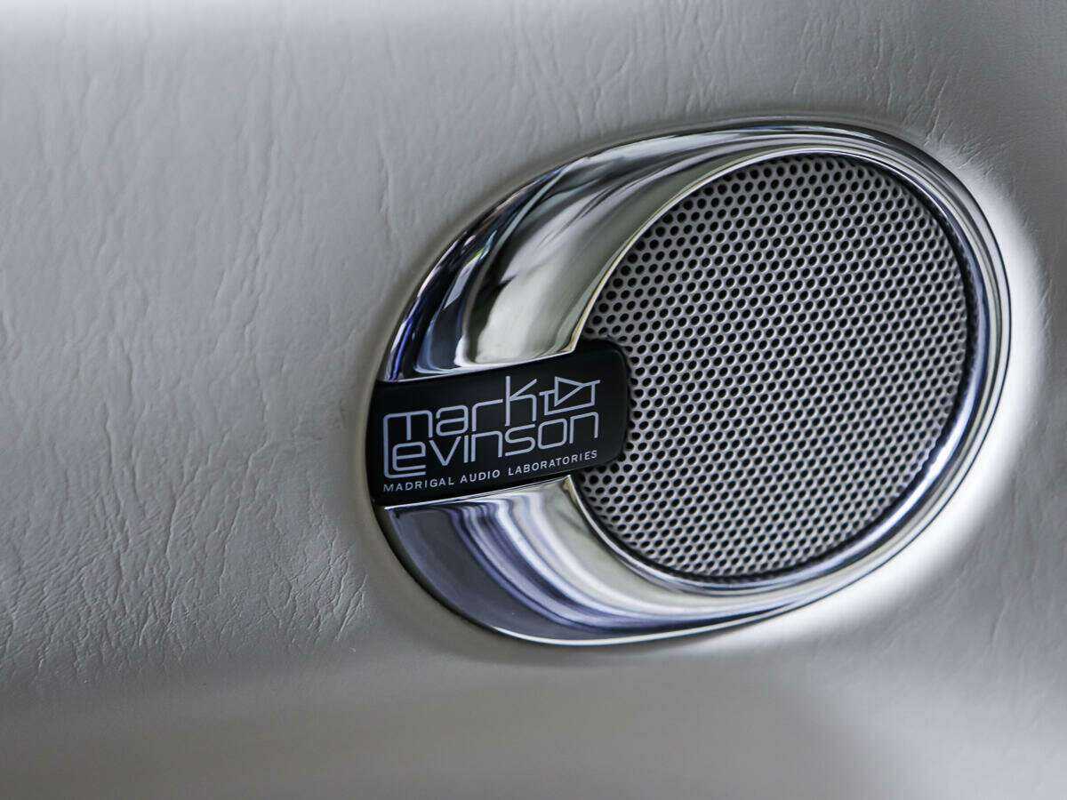 Lexus LX с пробегом — 2005 год. Фото: #24