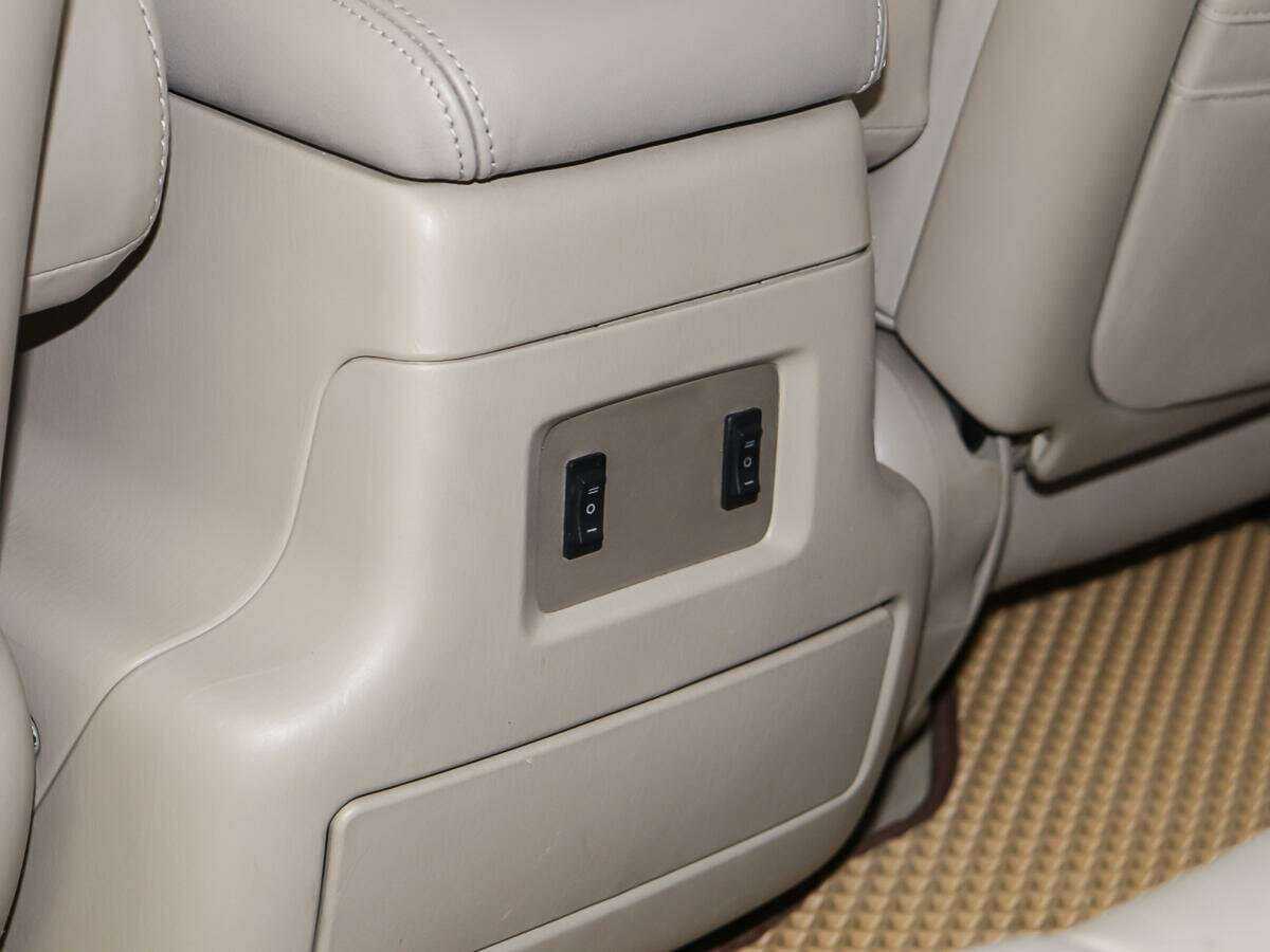 Lexus LX с пробегом — 2005 год. Фото: #25