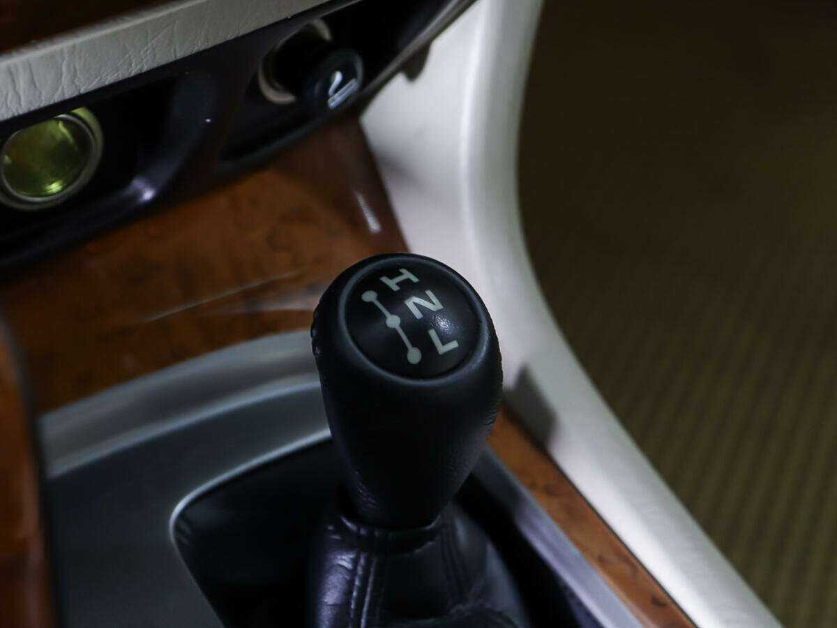 Lexus LX с пробегом — 2005 год. Фото: #26