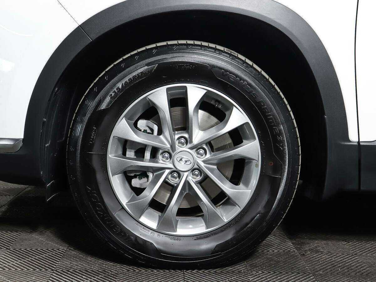 Hyundai Santa Fe с пробегом — 2022 год. Фото: #21