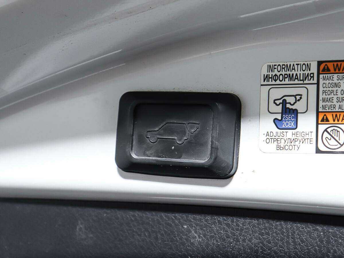 Toyota RAV4 с пробегом — 2019 год. Фото: #15