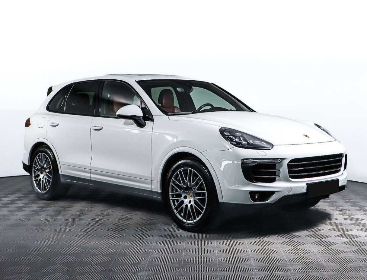 Porsche Cayenne с пробегом — 2017 год. Фото: #2