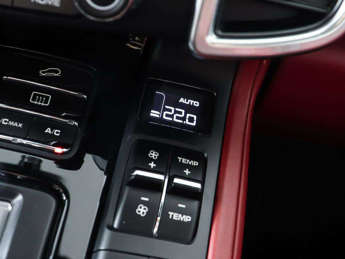 Porsche Cayenne с пробегом — 2017 год. Фото: #19