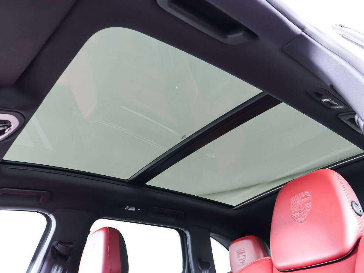 Porsche Cayenne с пробегом — 2017 год. Фото: #24