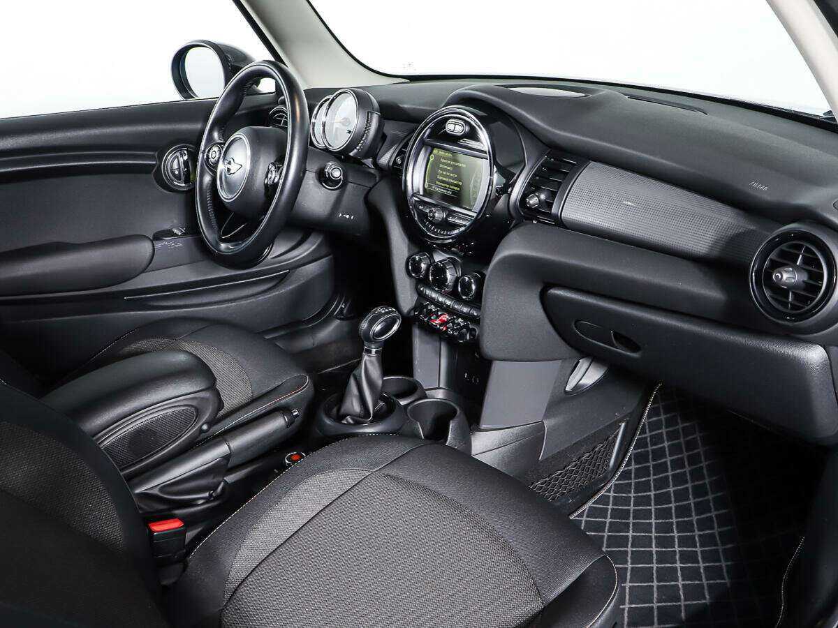 Mini Hatch с пробегом — 2016 год. Фото: #8