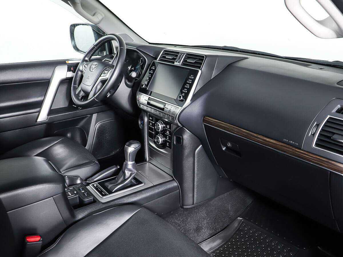 Toyota Land Cruiser Prado с пробегом — 2020 год. Фото: #8