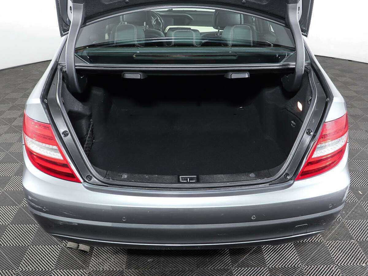 Mercedes-Benz C-Класс с пробегом — 2011 год. Фото: #8